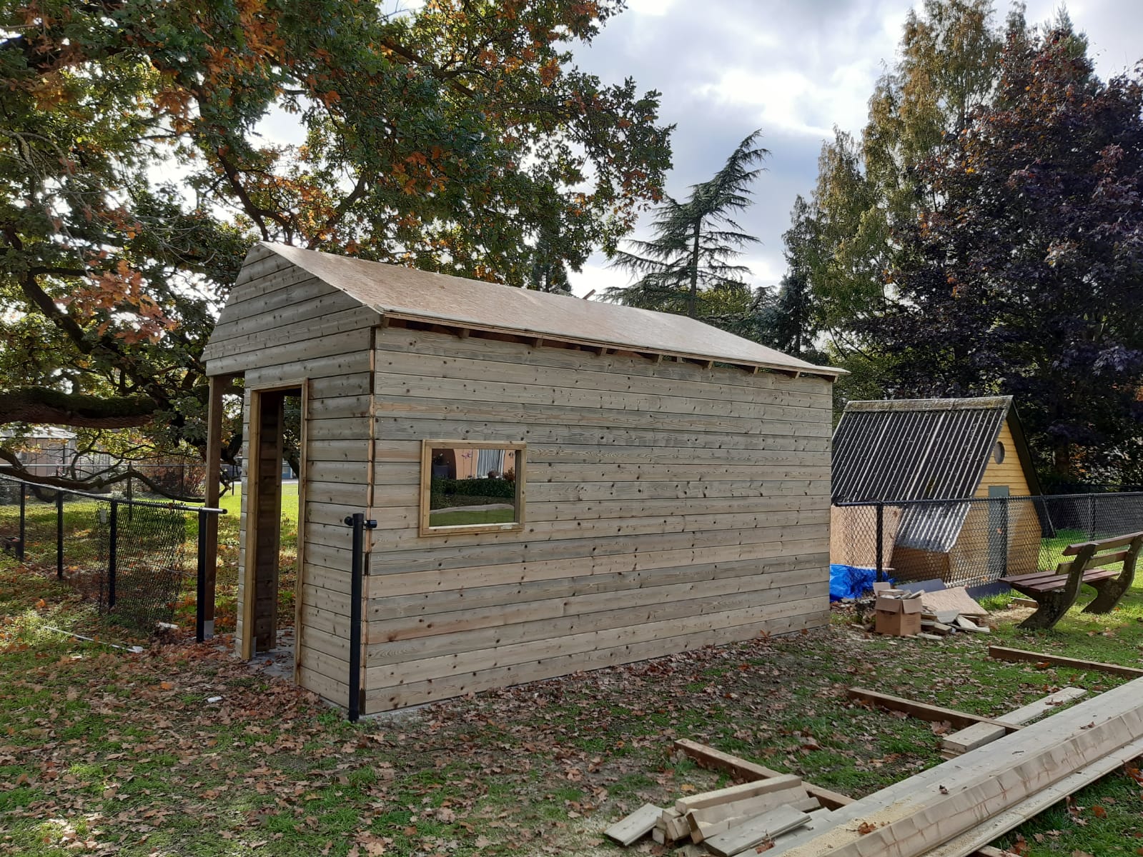 Fietsenstalling van steigerhout