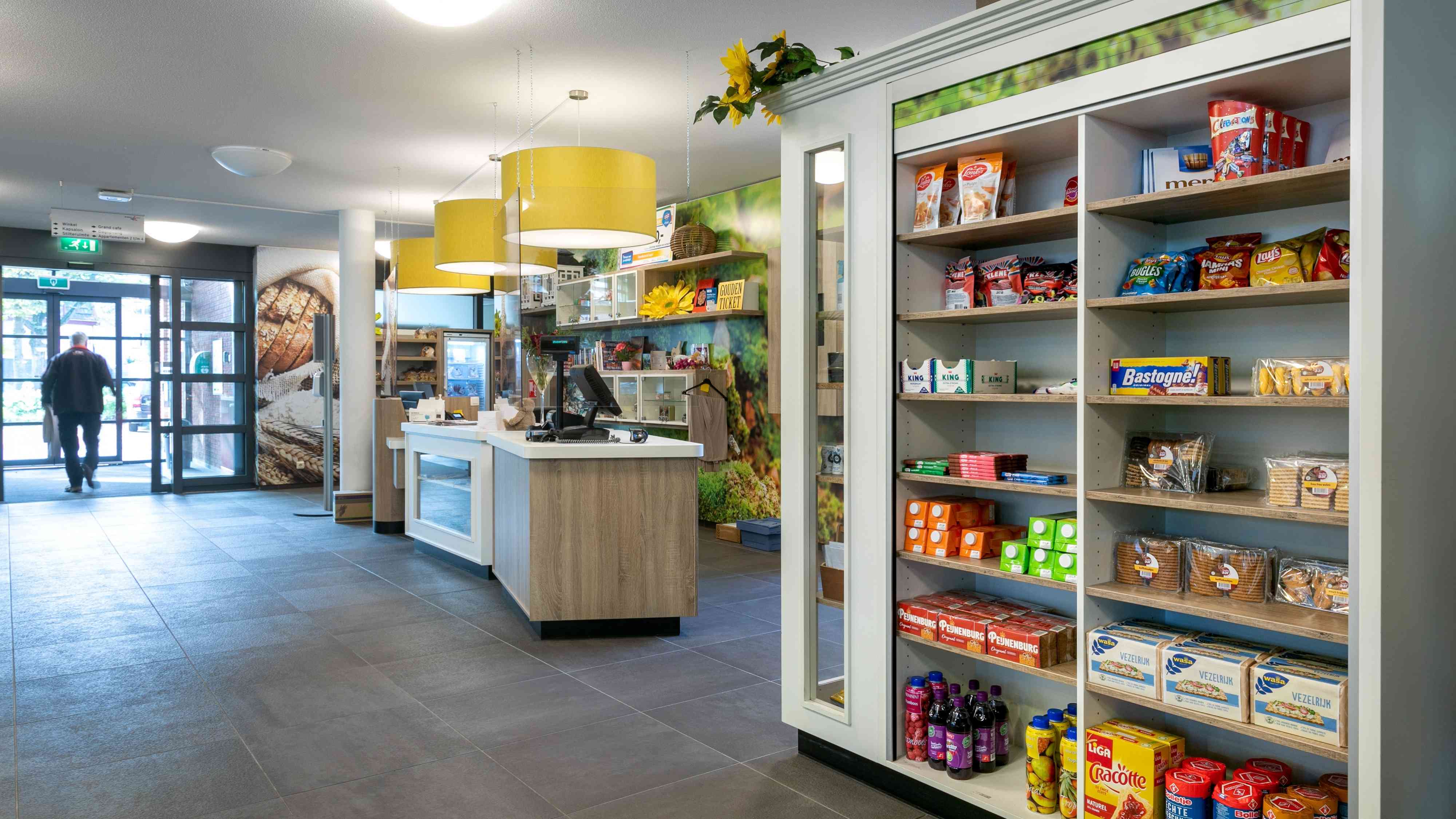 De receptie en het winkeltje