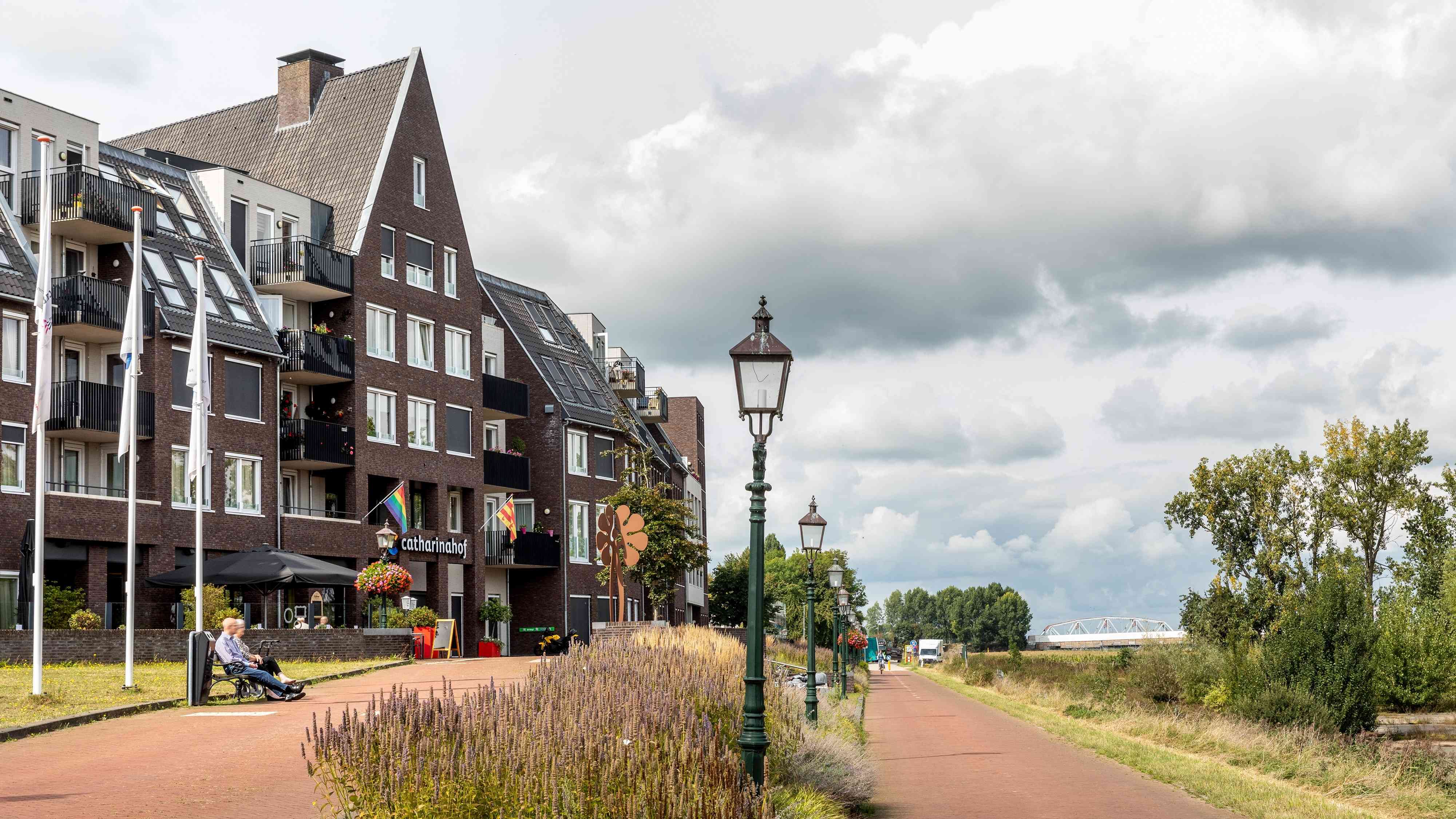 De hoofdingang van Catharinahof