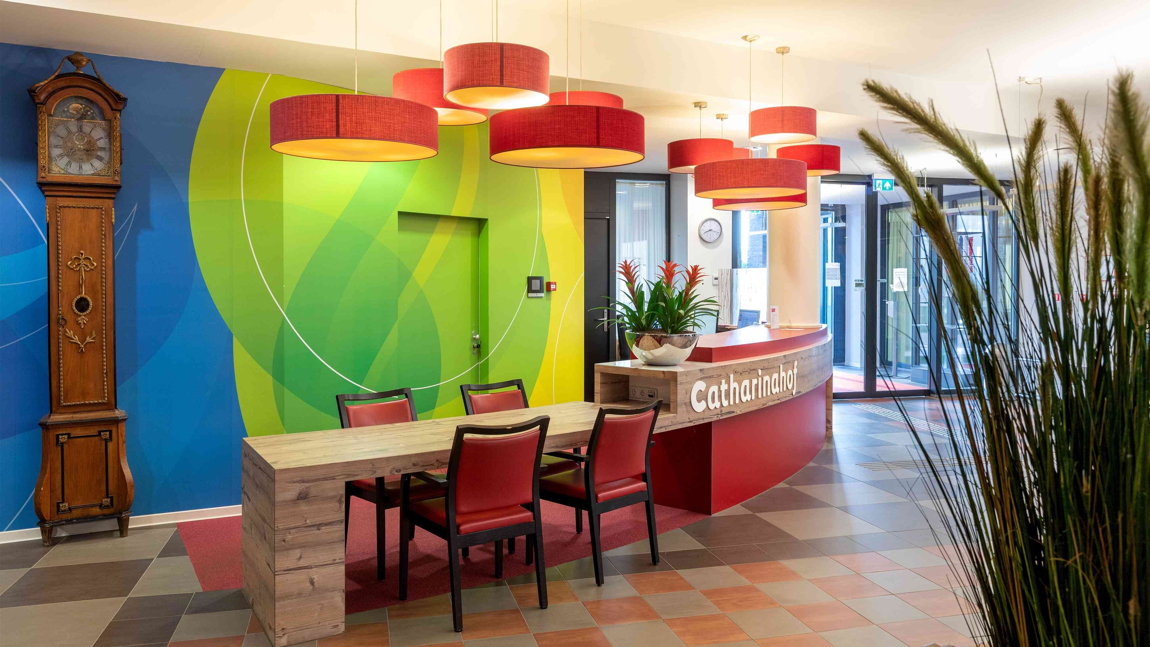 De centrale hal en receptie